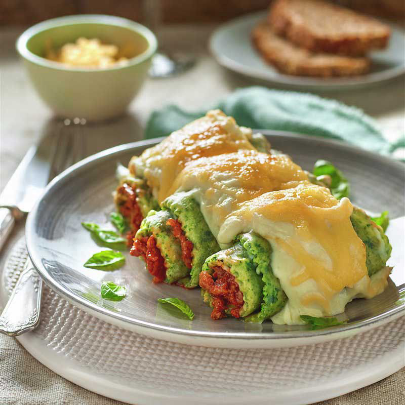 Spinach lasagna with bolognese sauce